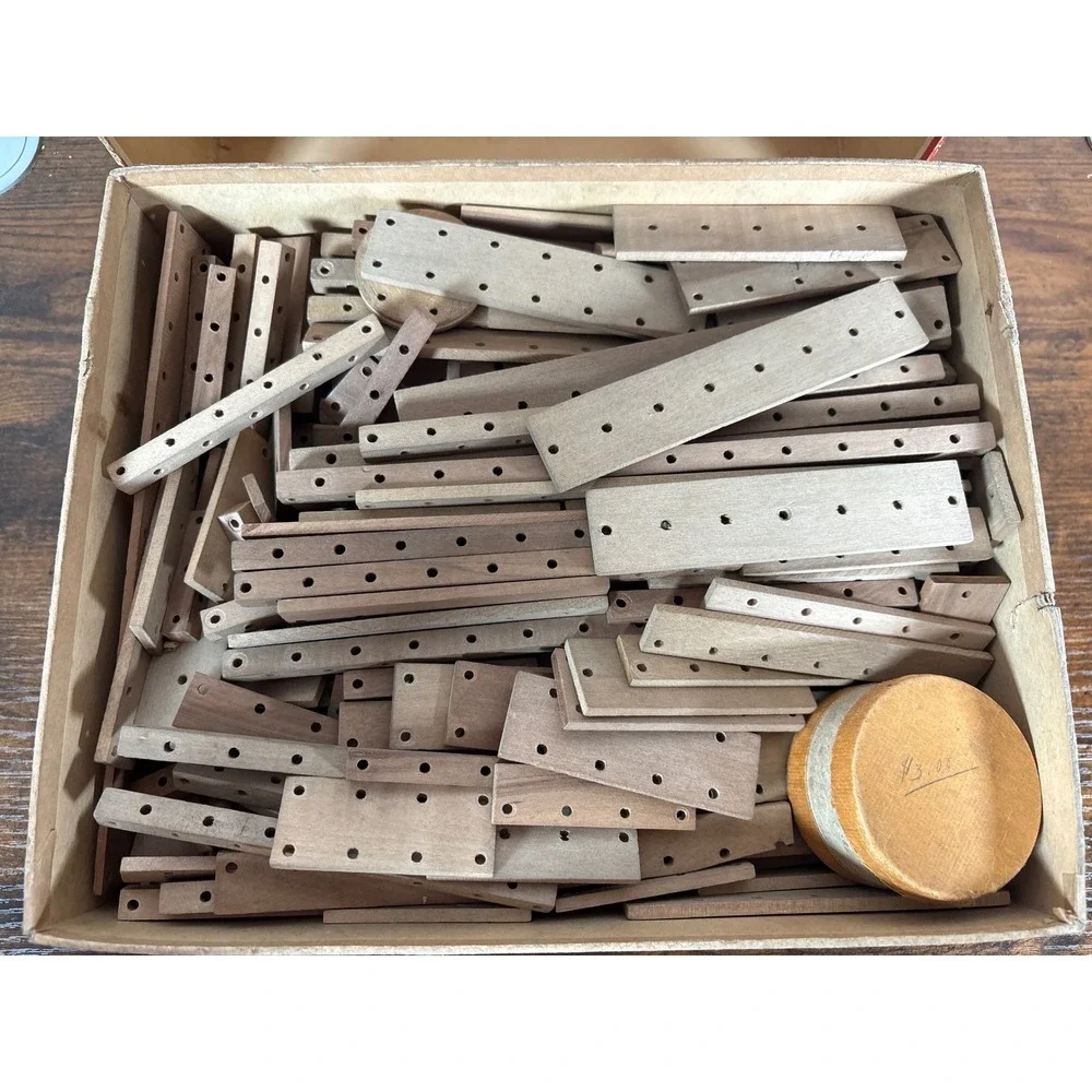 Vintage Arkitoy Play Lumber No 4 Set GB Lewis Wood Construction Toy 1920s Box